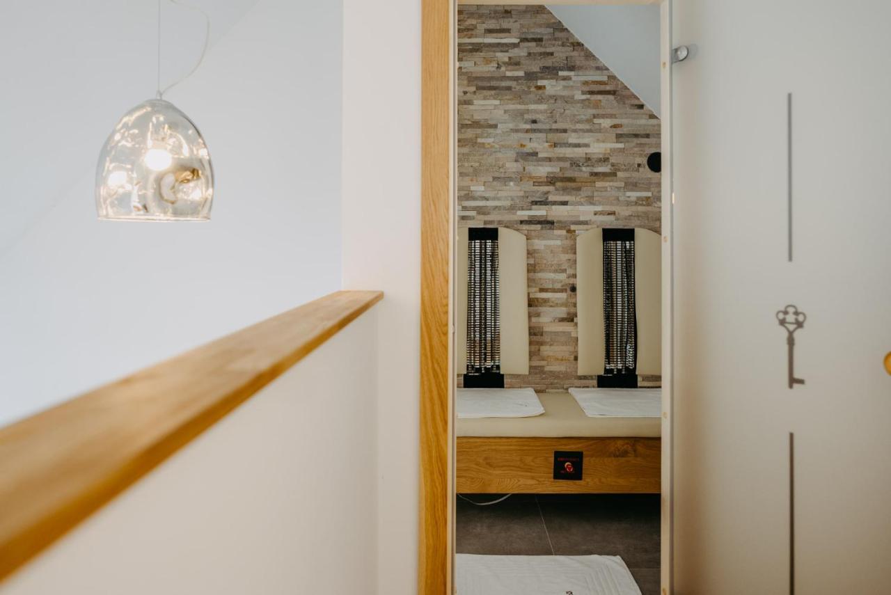 Weinberg Chalets Eisenberg an der Pinka エクステリア 写真